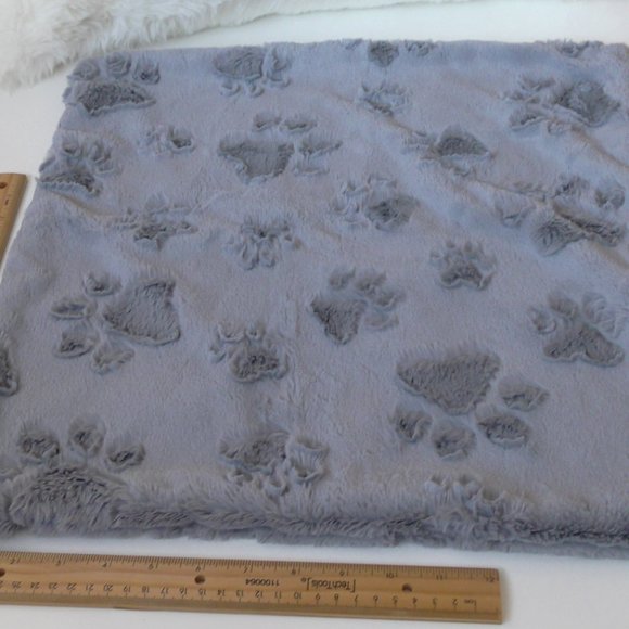 Pet Comforting Calming Blanket - Picture 7 of 8